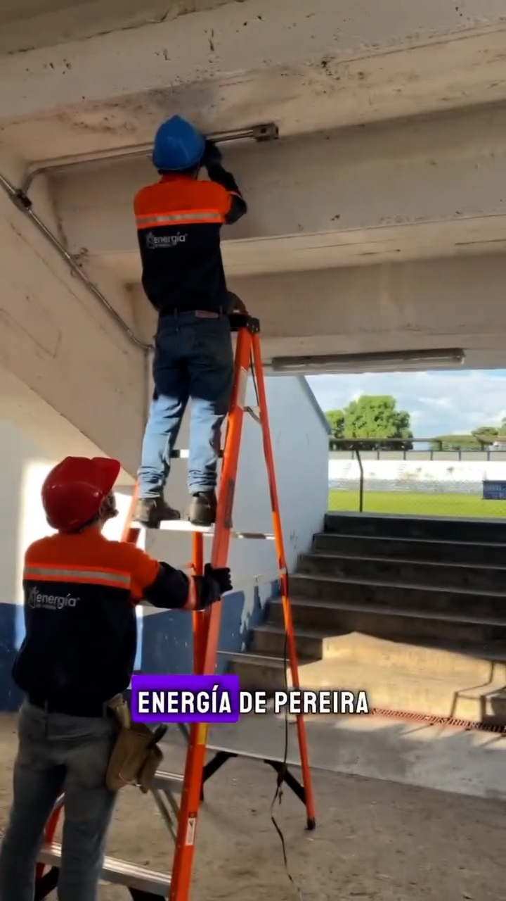 Estadio recupera óptimas condiciones eléctricas