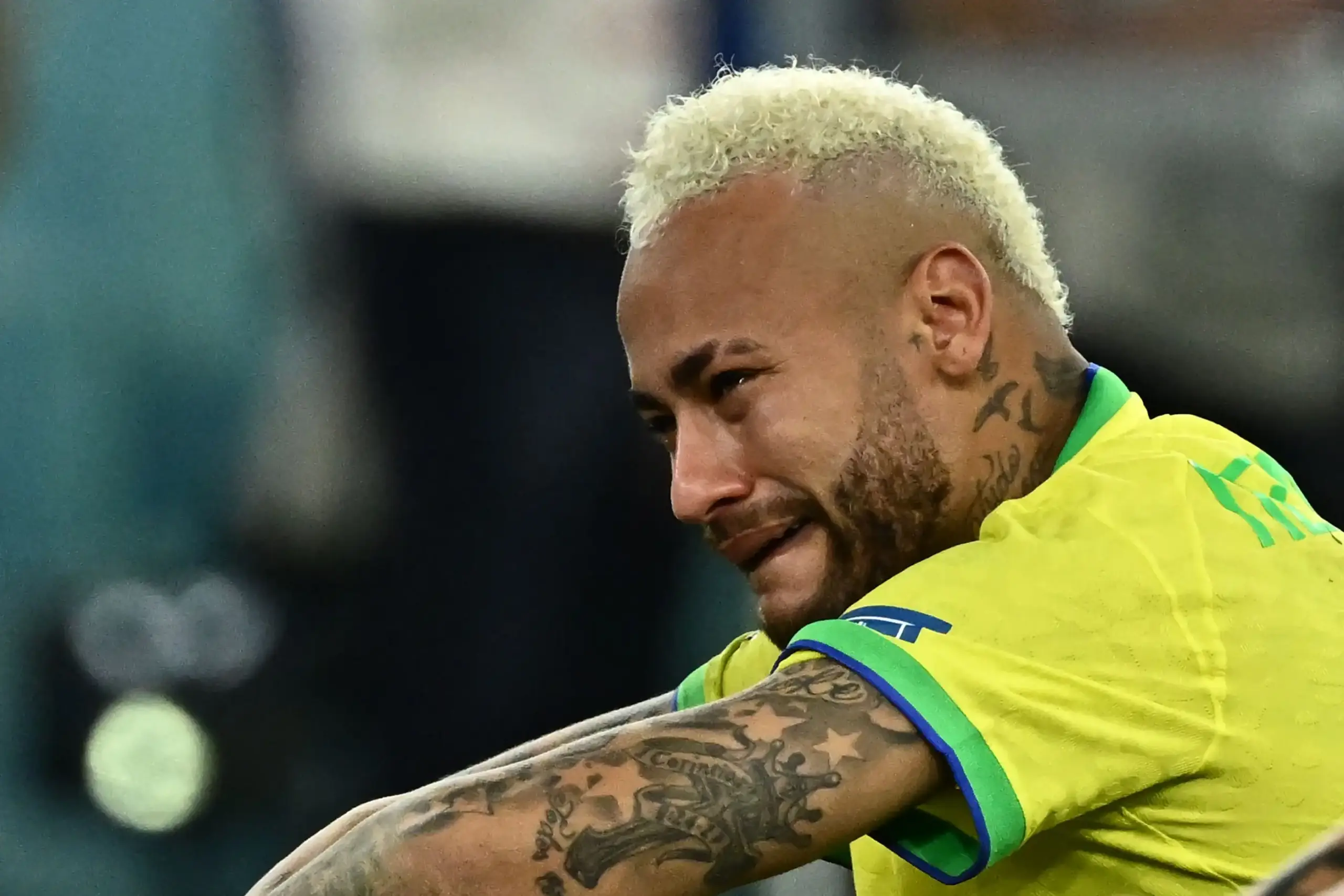 Neymar llora por la eliminación de Brasil en Copa América