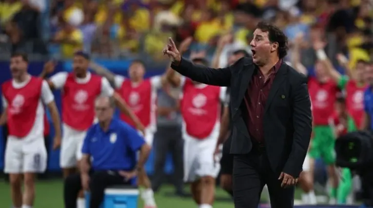 Néstor Lorenzo analiza el paso a la final de la selección