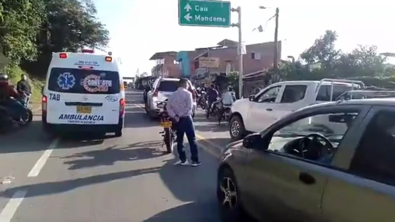 Temor por cilindros explosivos en Vía Panamericana, Cauca.