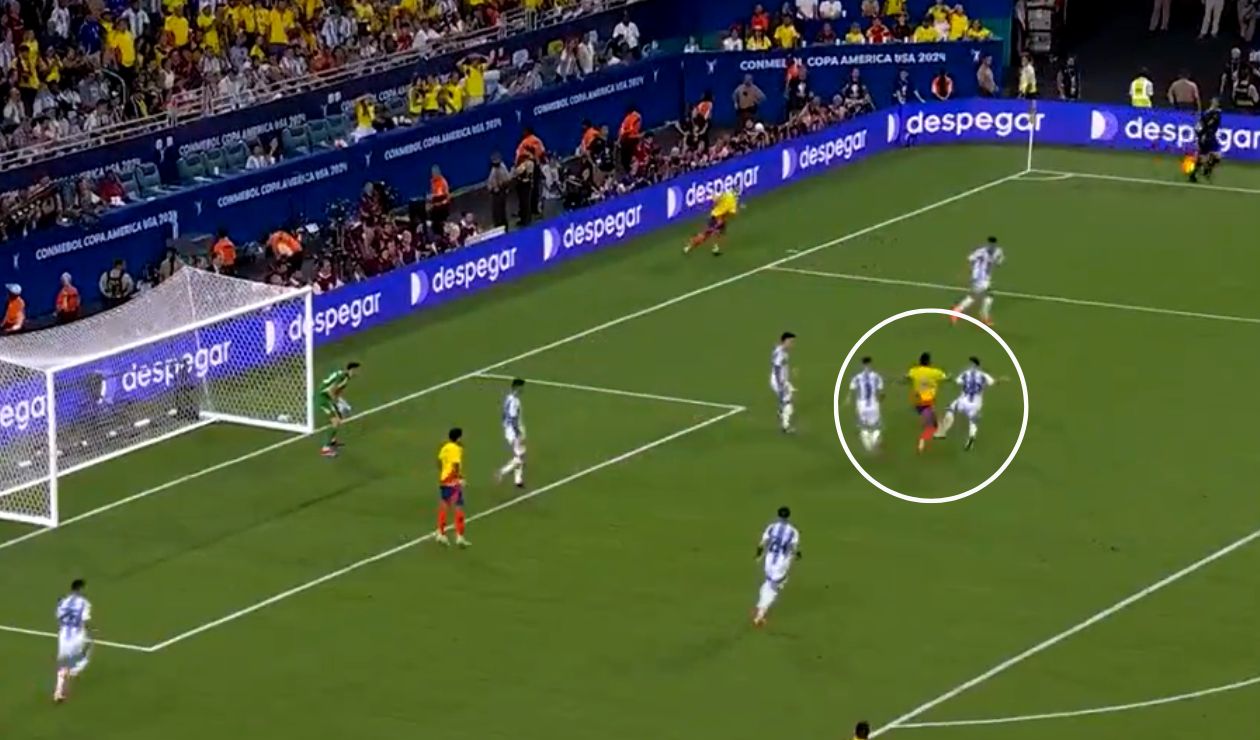 Penales no marcados en final de Copa América para Colombia