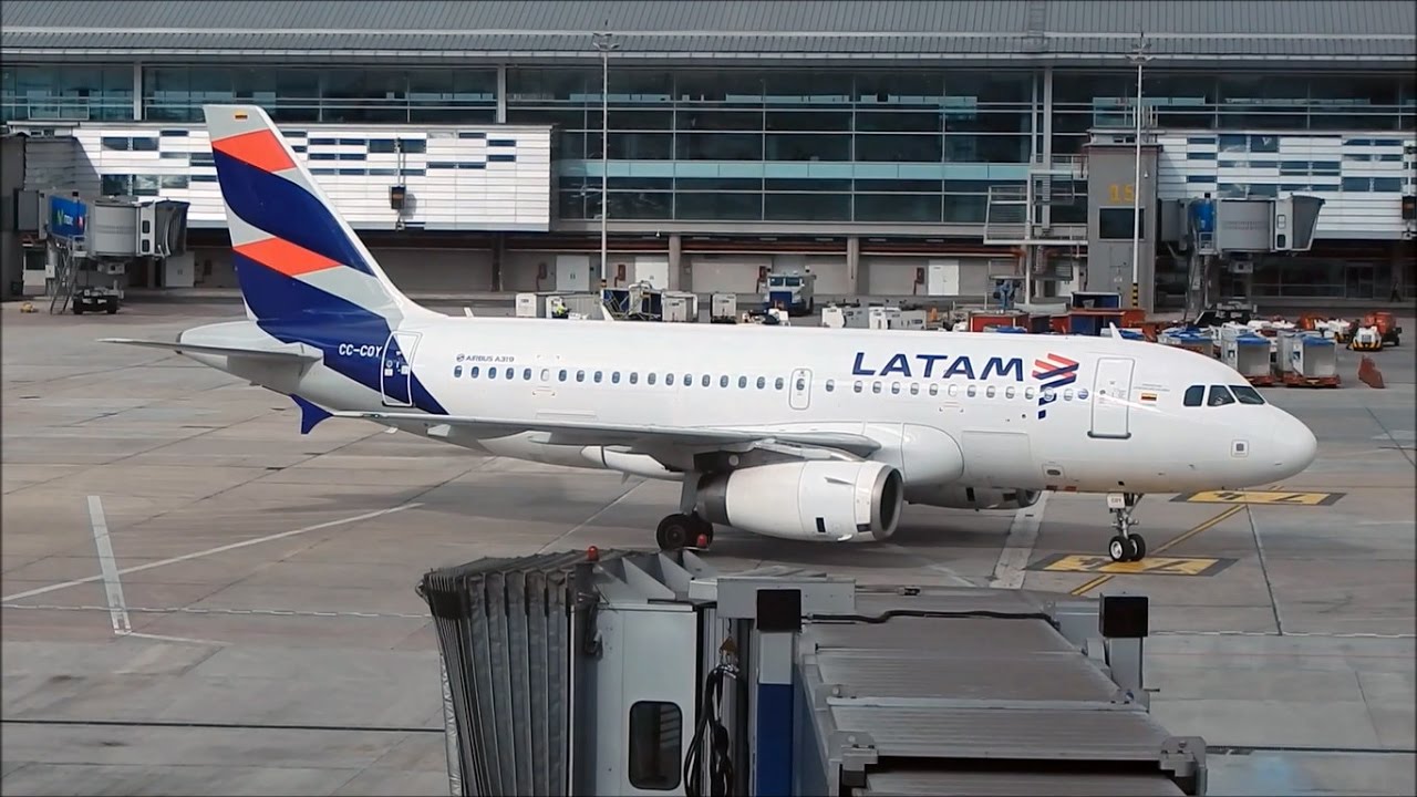Latam cancela 36 vuelos debido a crisis de combustible