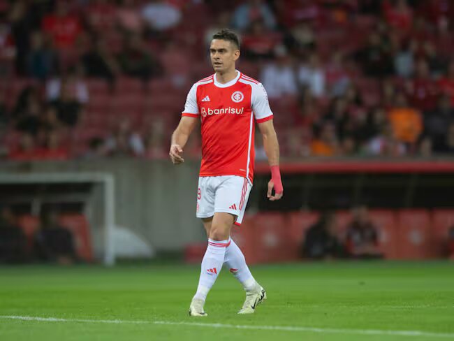 Rafael Santos Borré en duda para las Eliminatorias