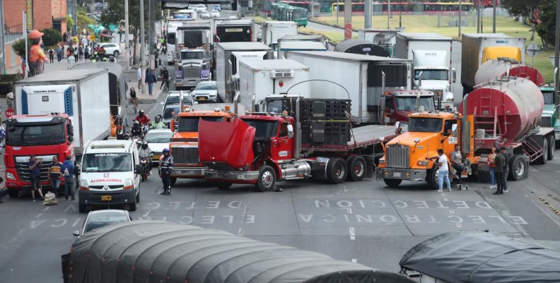Acuerdo entre Gobierno y transportadores por alza del ACPM