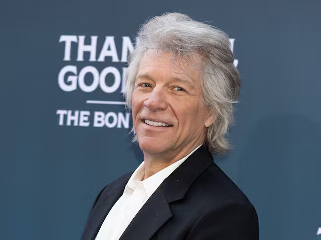 Jon Bon Jovi elogiado por salvar a mujer del suicidio