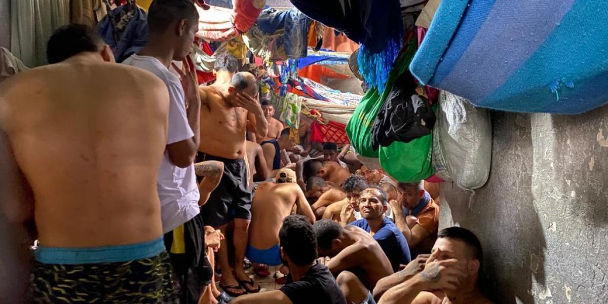 Brote de Enfermedades en Estaciones de Policía de Cali