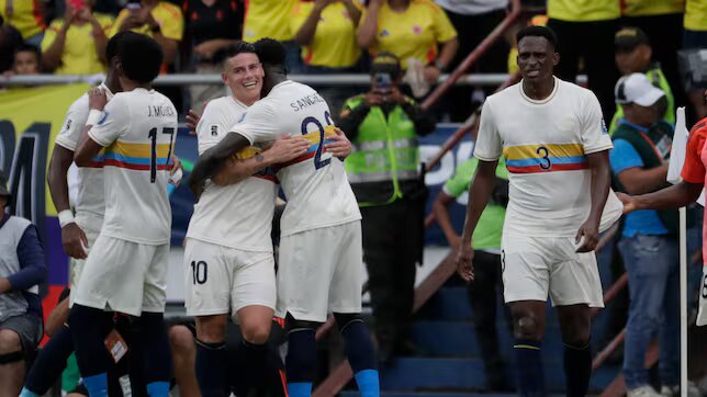 Colombia golea a Chile en Barranquilla
