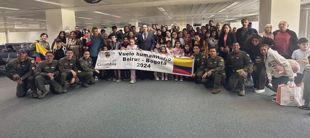 Avión de la FAC evacúa a 114 colombianos del Líbano