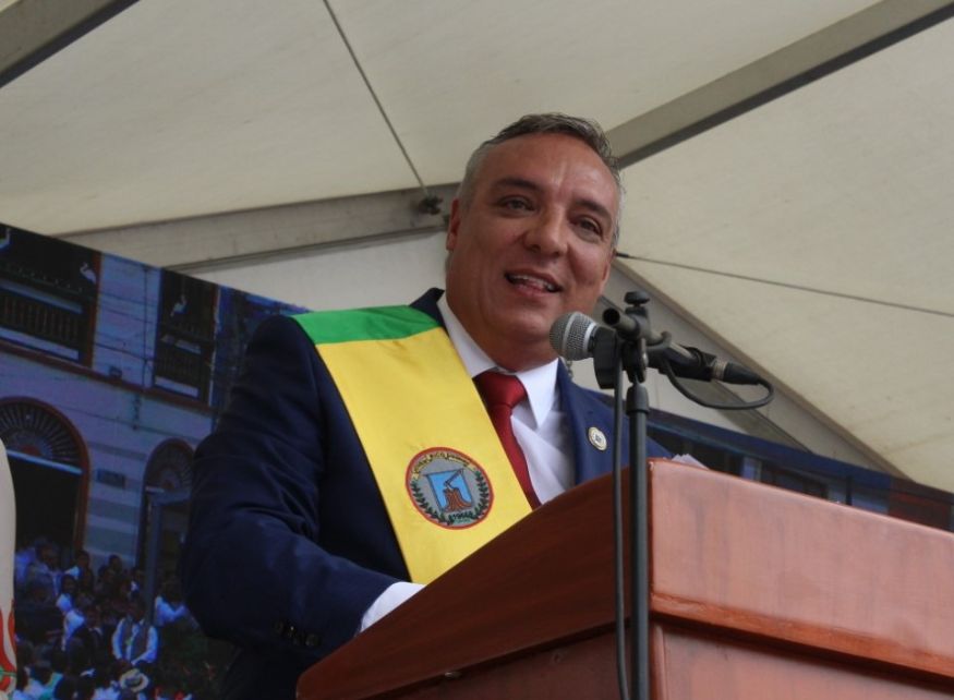 Imputación exgobernador del Quindío por irregularidades en cesión de estadio de Calarcá