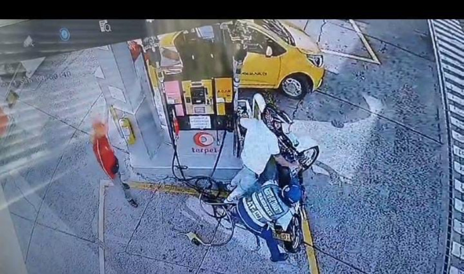 Rifirrafe en Manizales entre agente de tránsito y motociclista