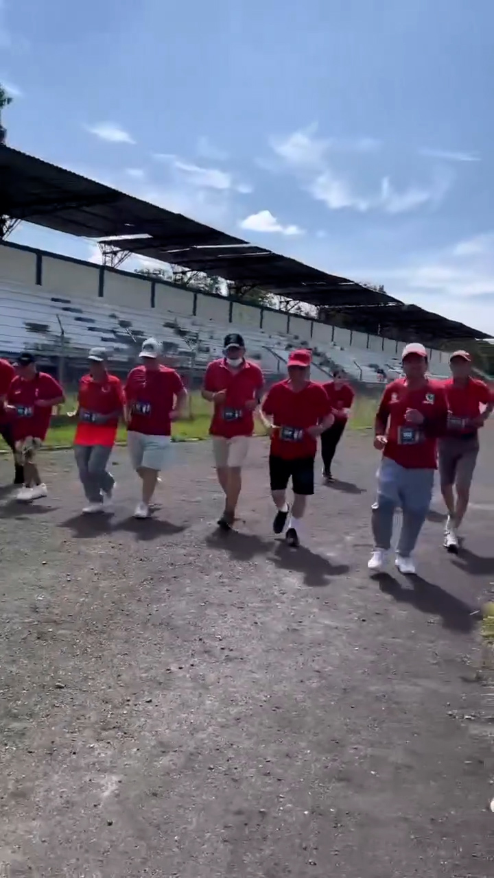 Adultos mayores disfrutan espacios de bienestar y recreación