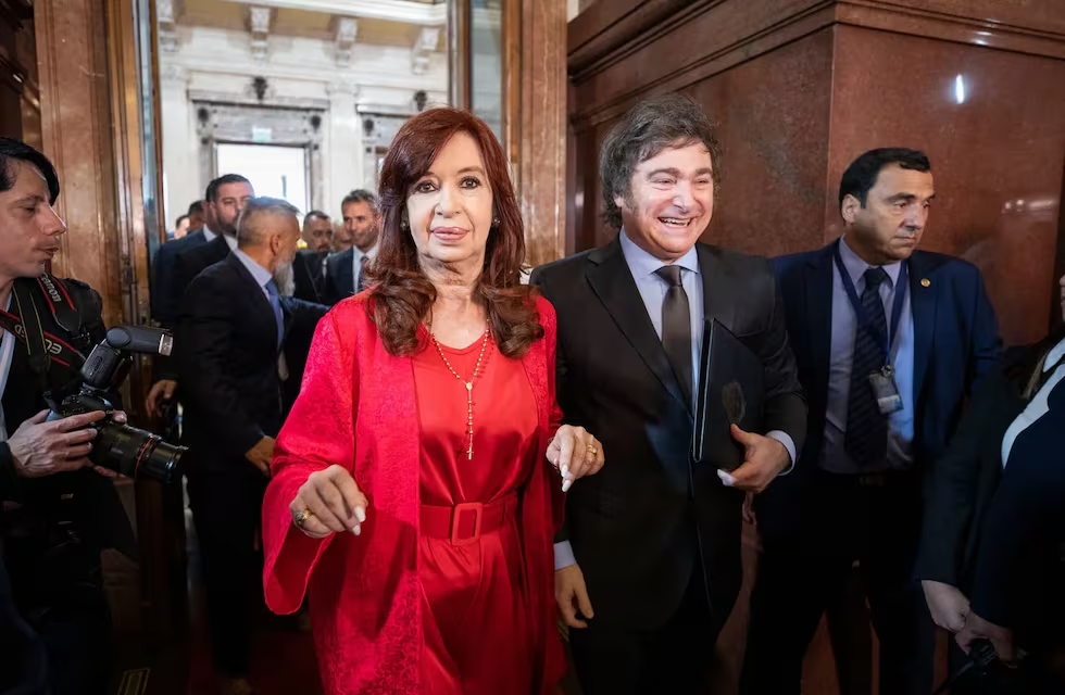 Cristina Fernández arremete contra Milei