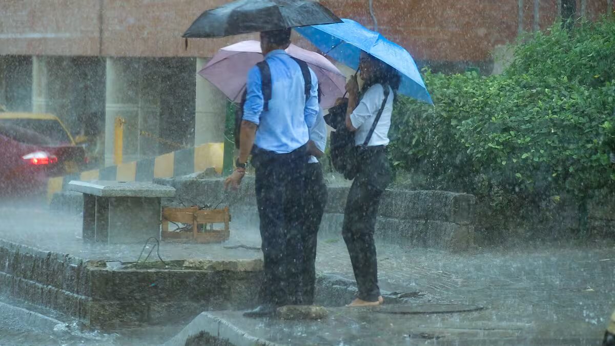 Tormenta Rafael próxima a convertirse en huracán