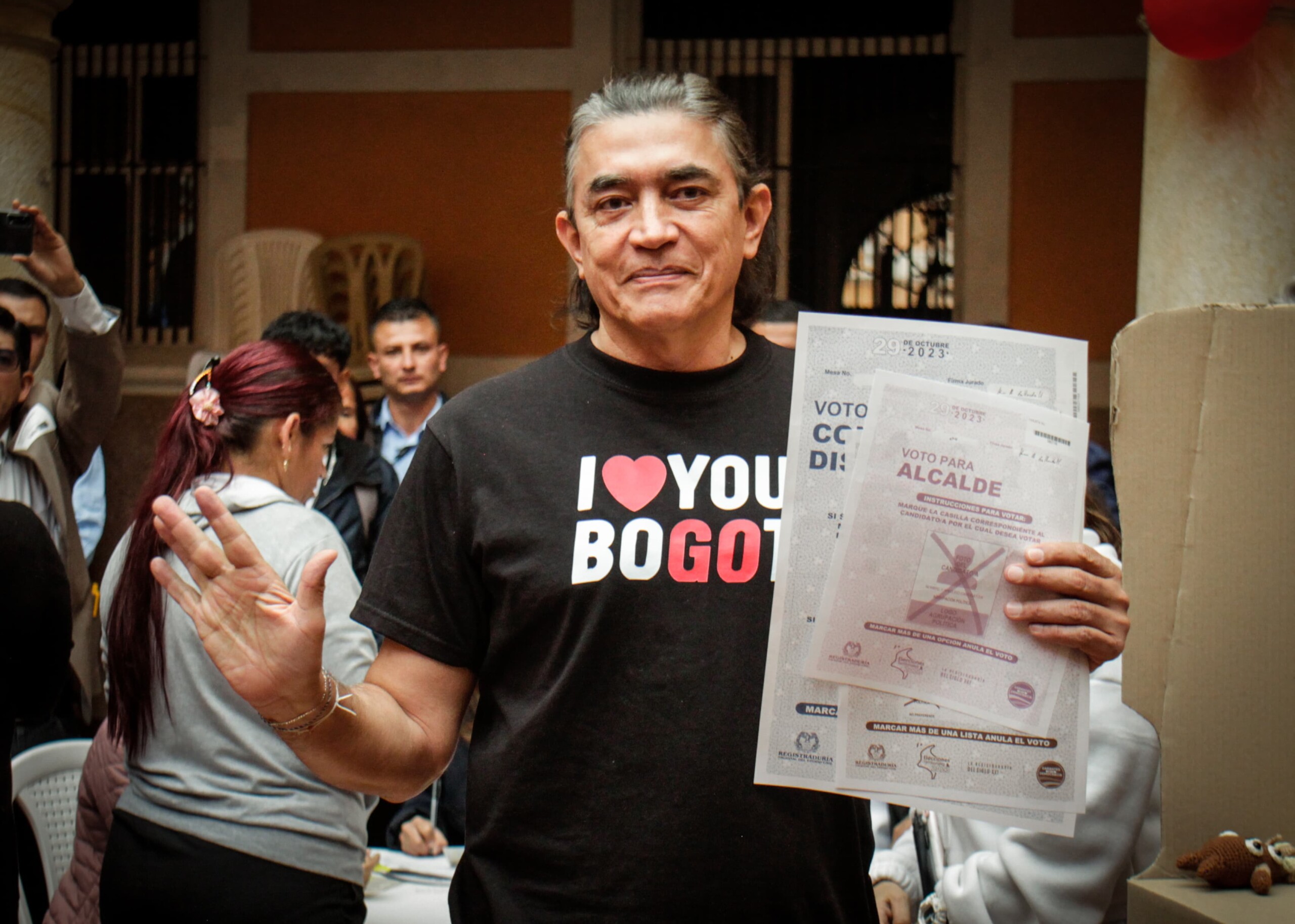Gustavo Bolívar lanza duras críticas al Pacto Histórico