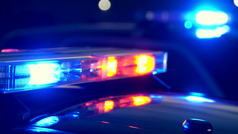 Hombre señalado de lanzar a su hija muere al ser linchado