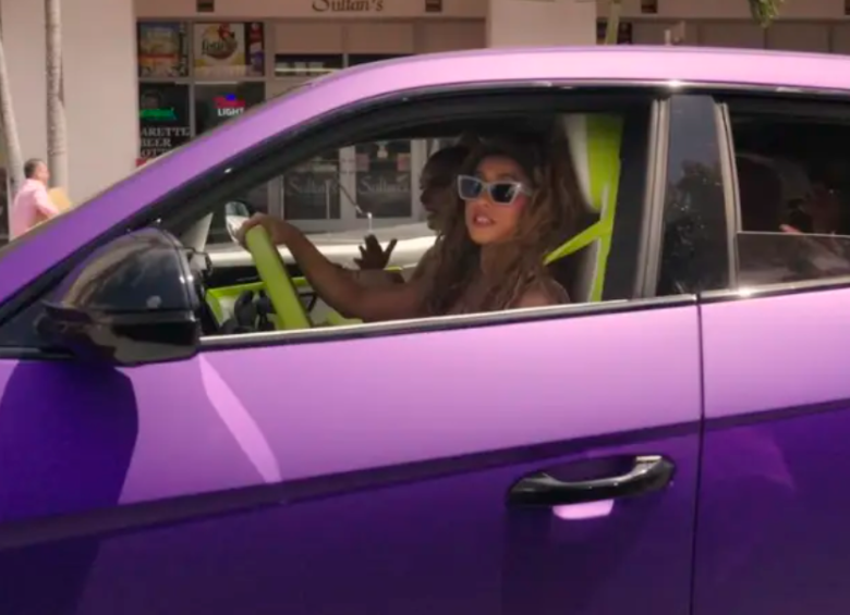 Shakira regalará su Lamborghini a un fan