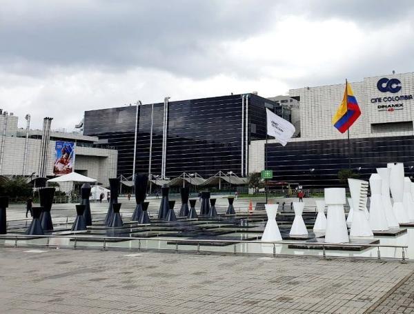 Centro Comercial Gran Estación: Niña muere por caída de vidrio