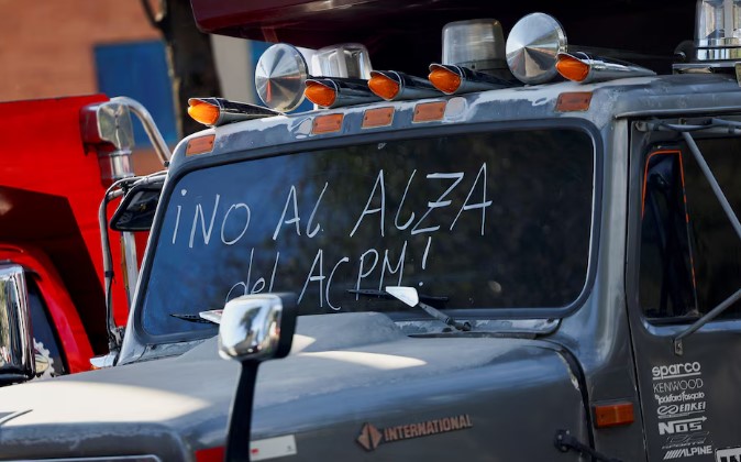 Paro camionero en Colombia, inicia el 6 de enero y paraliza el país