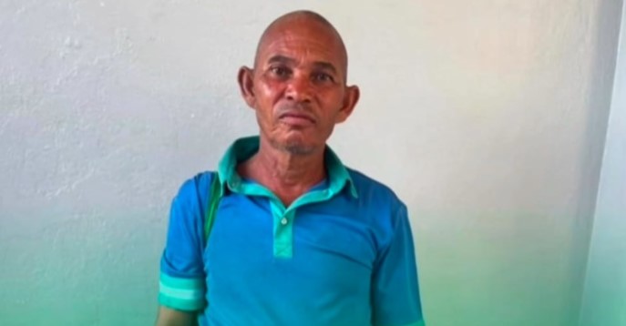 Liberan a hombre tras 20 años, pero olvida dónde vive