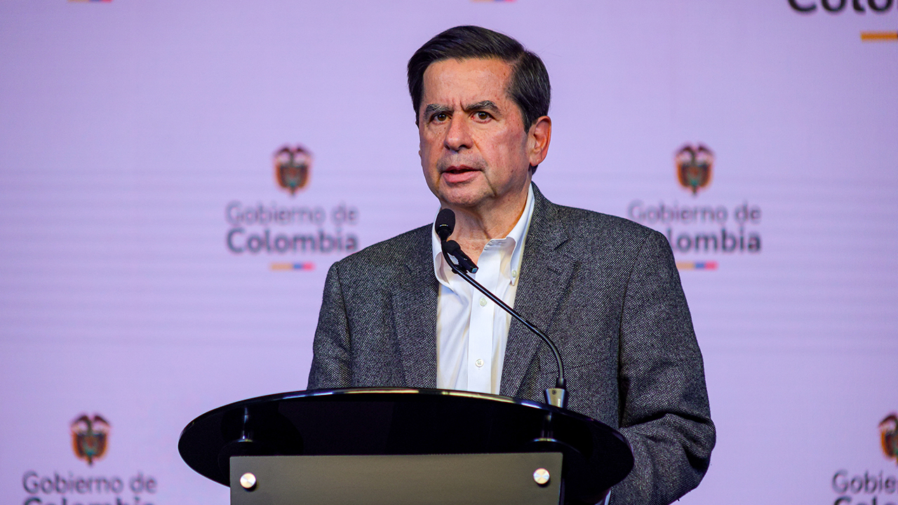 Renuncia el Ministro del Interior