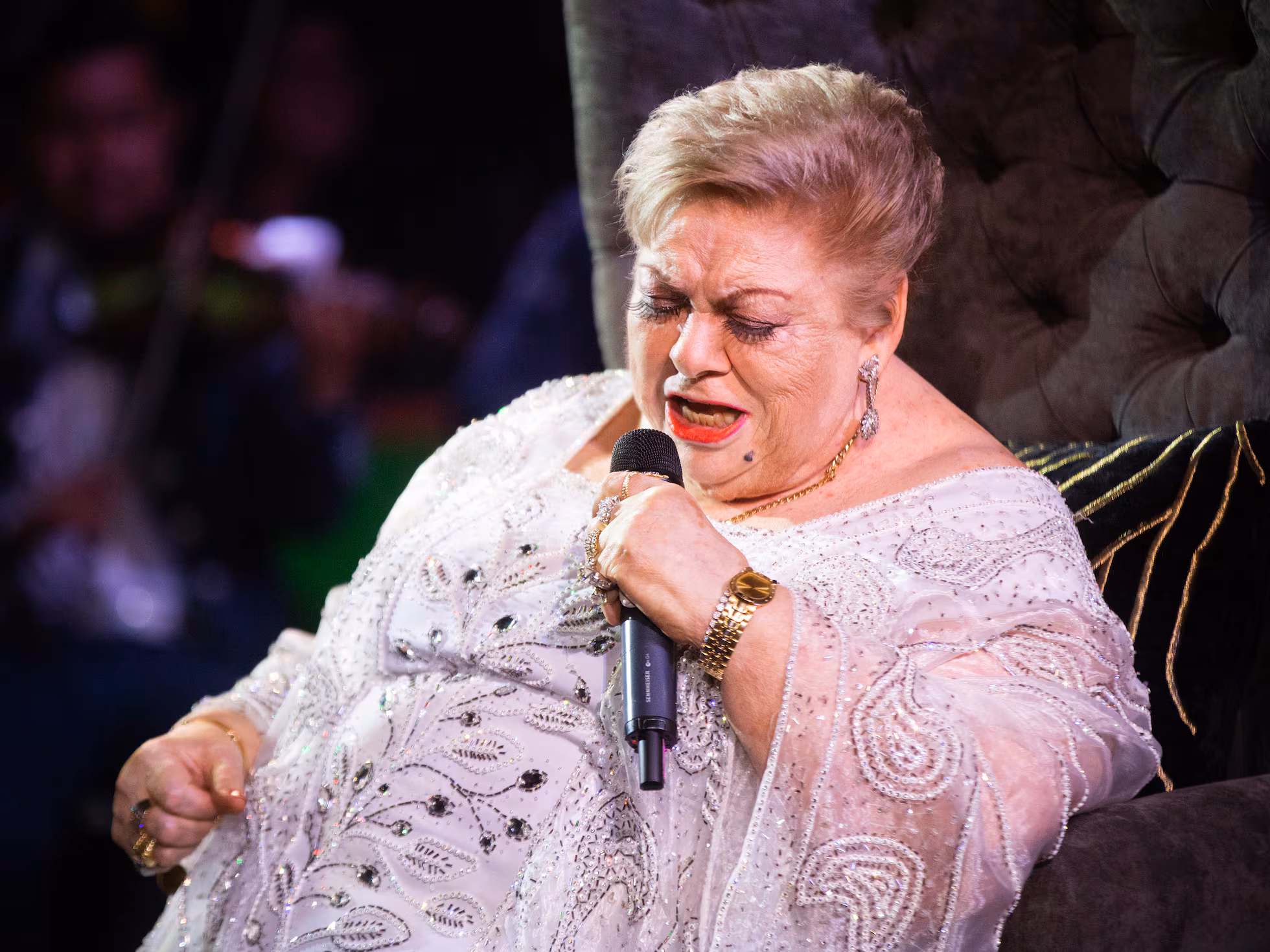 Muere Paquita la del Barrio, ícono de la música mexicana