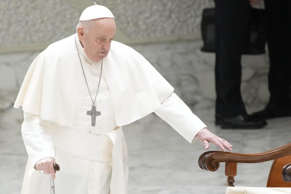 El Papa Francisco mejora tras fase crítica