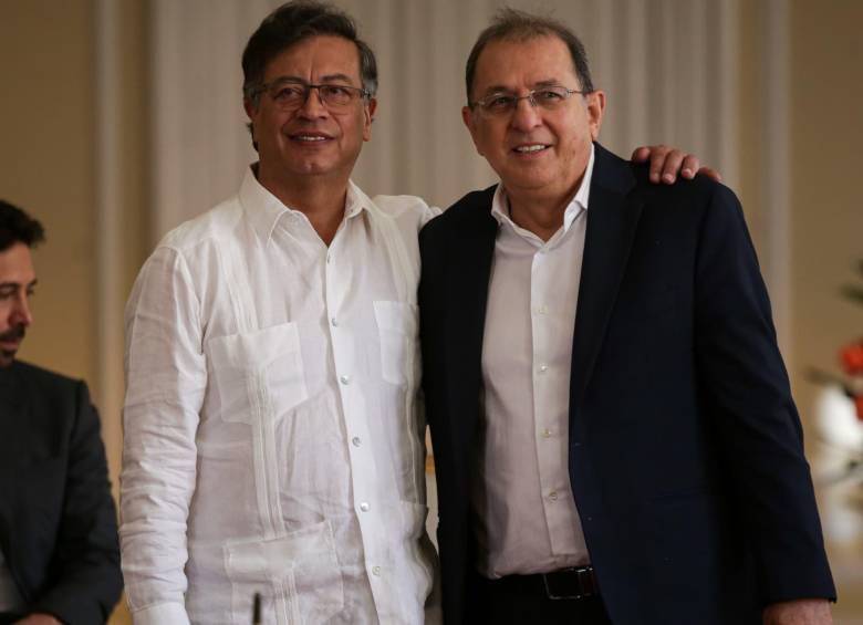 Renuncia irrevocable de Jorge Rojas como director del Dapre