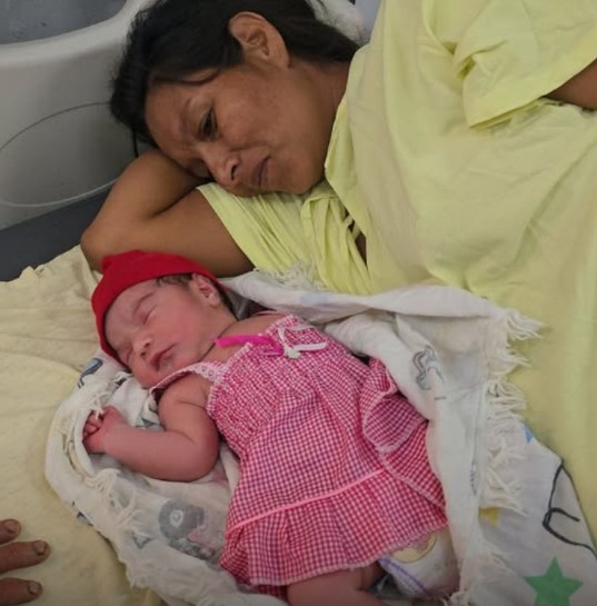 Tuvieron una niña y la nombraron "Karol G" en homenaje a la cantante