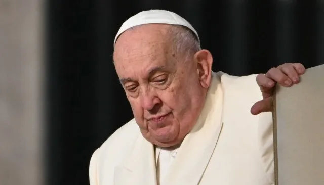 Papa Francisco en crisis respiratoria en hospital Gemelli