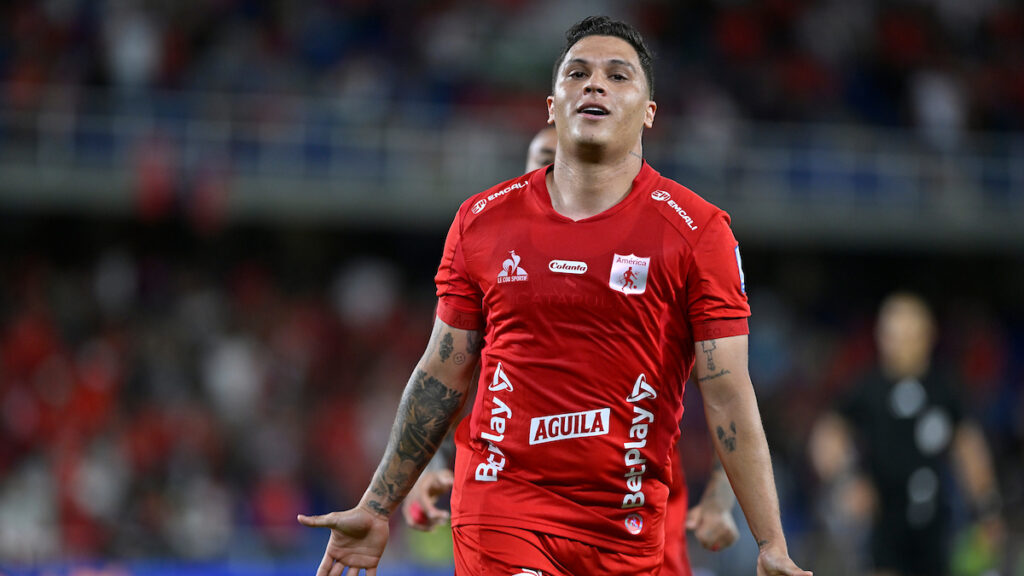 Juan Fernando Quintero brilla con su primer gol con el América