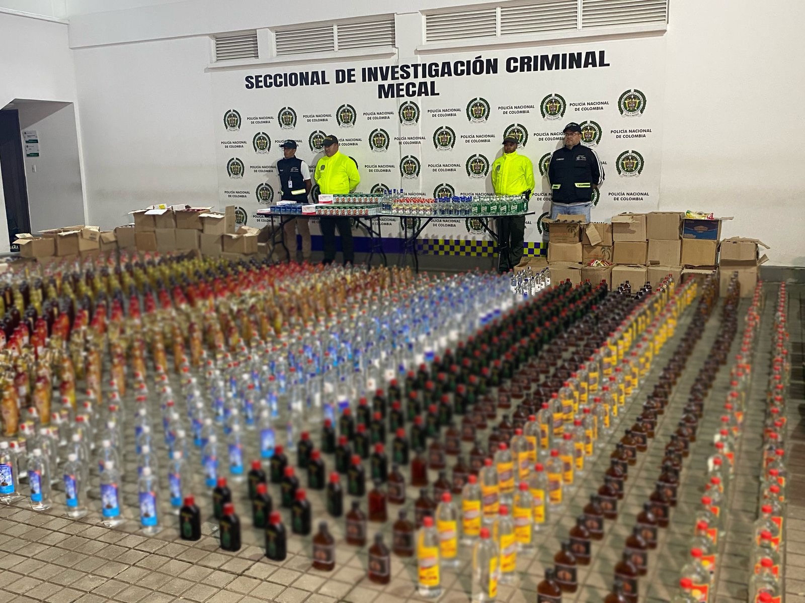 Incautan licor de contrabando en el centro de Cali