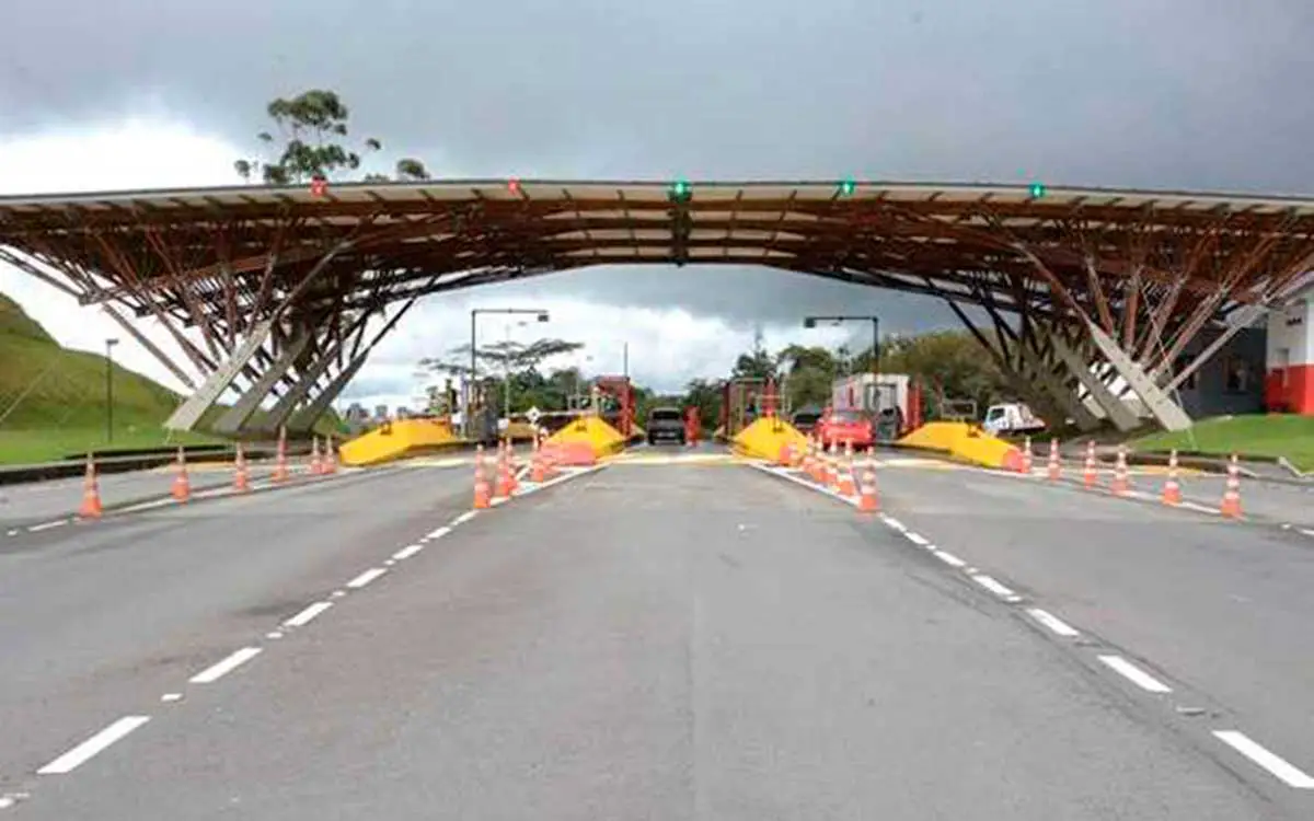 Aumento en tarifas de peajes: Afecta a viajeros y transportistas
