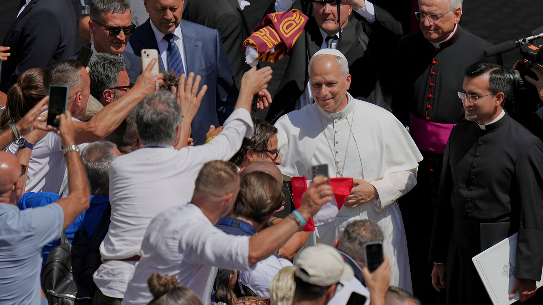 Tensión en el Vaticano por acto inesperado