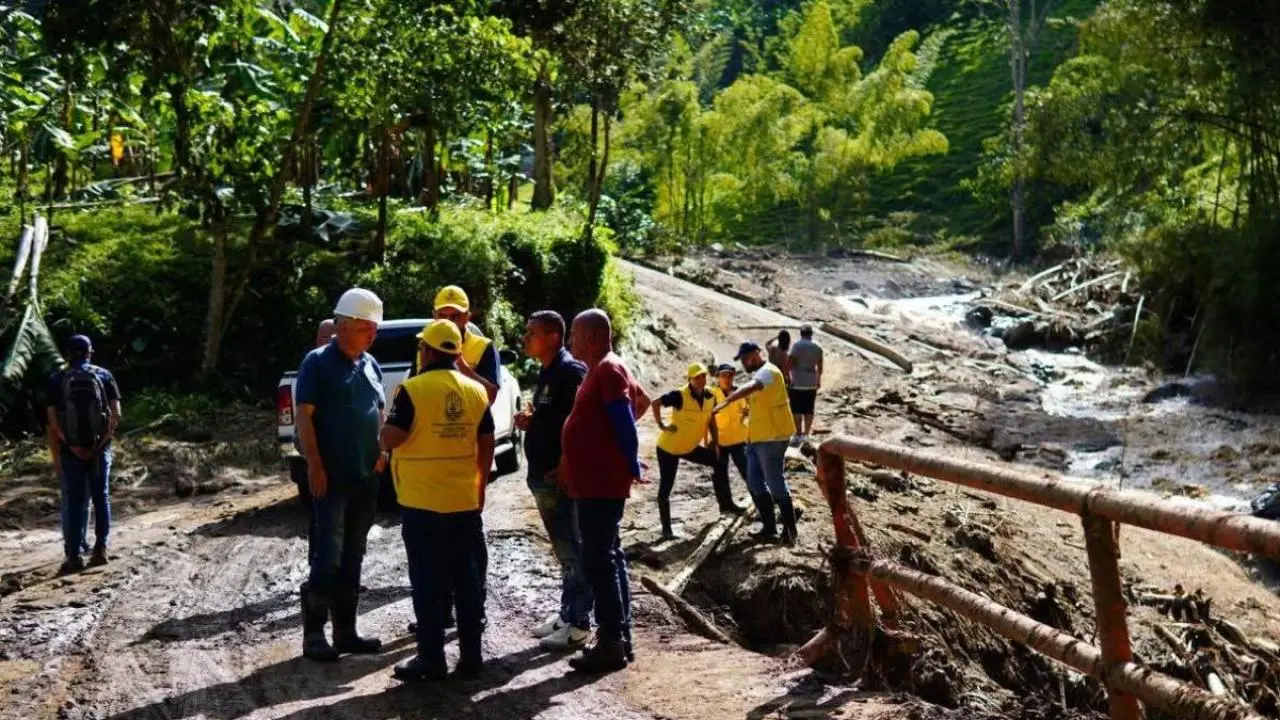 Risaralda en emergencia lluvias dejan cientos incomunicados