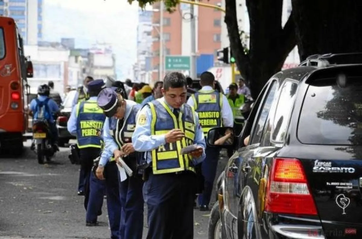 Agresiones contra agentes de tránsito desatan alarma ciudadana