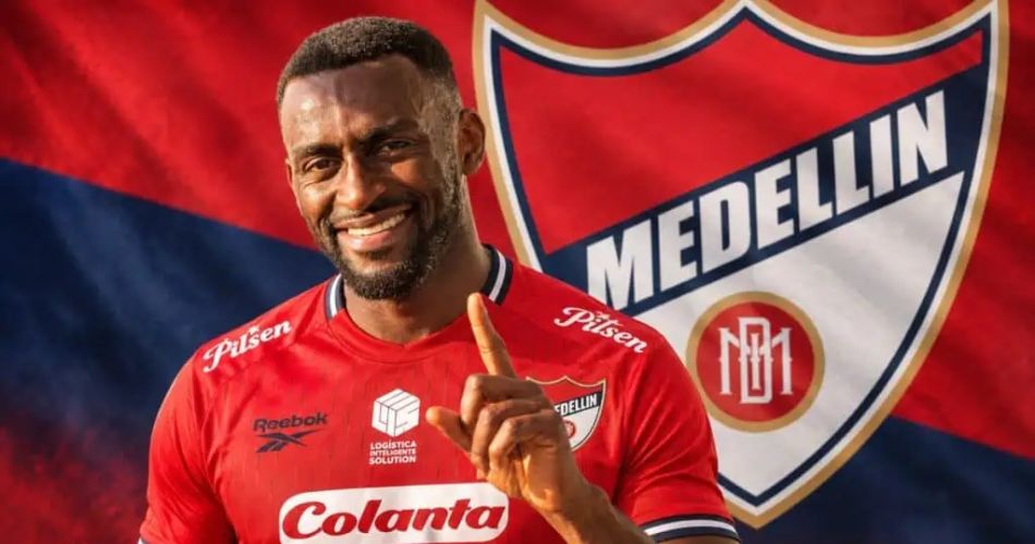 Jackson Martínez durante su etapa como futbolista antes de permanecer más de seis años fuera de competencia oficial.