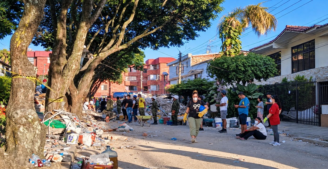 Video revela caída de Torres del Limonar durante terremoto