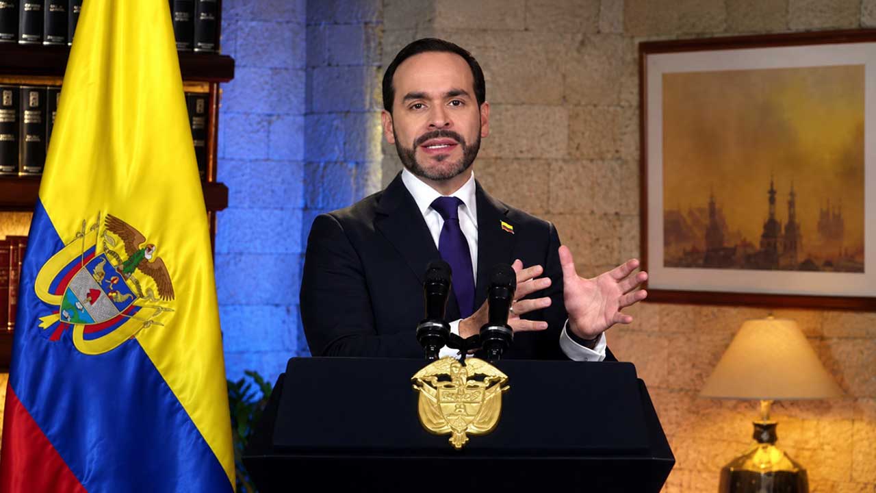 Abelardo de la Espriella firma decreto sobre protestas