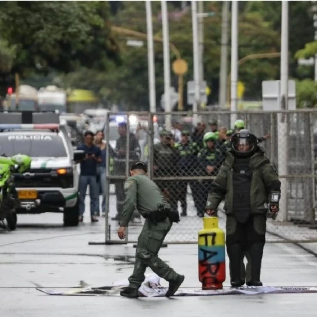 Descartan material peligroso en cilindro hallado en Cali