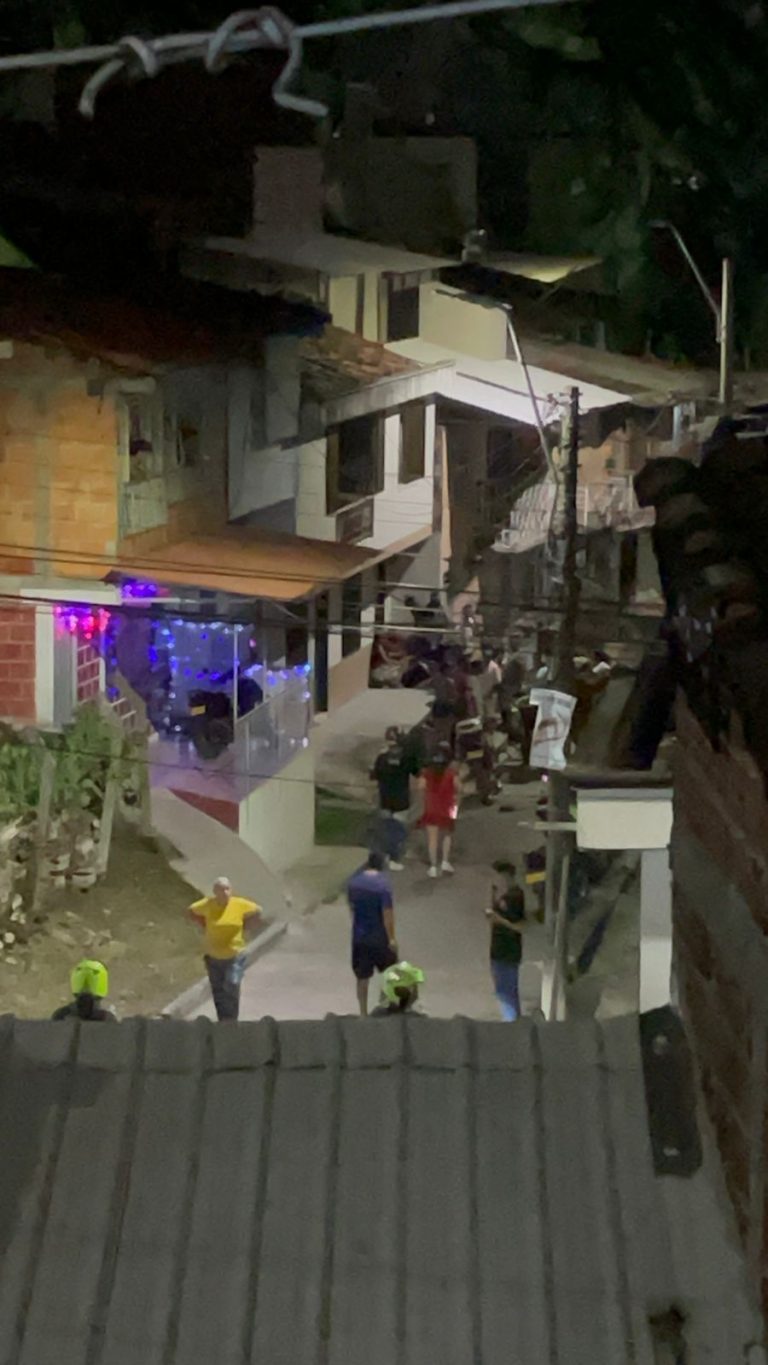 Tiroteo en Cartago: Cinco Hombres Heridos en Violento Ataque