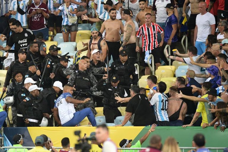 Incidentes en el Maracaná Postergan el Clásico Brasil-Argentina en Medio de Controversias