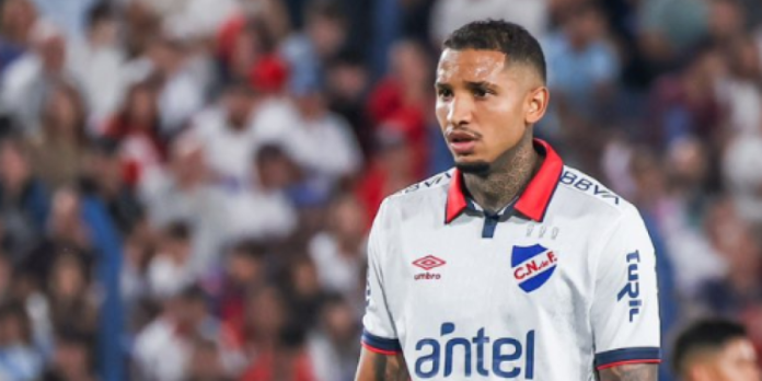 Juan Izquierdo fallece tras colapso en cancha
