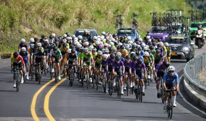 Ciclistas del Clásico RCN recorren Pereira