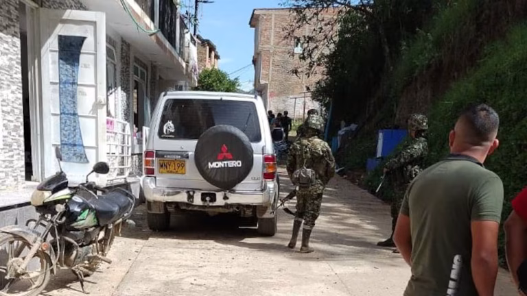 Atentado en Argelia, Cauca: Motobomba hiere a civiles y soldados