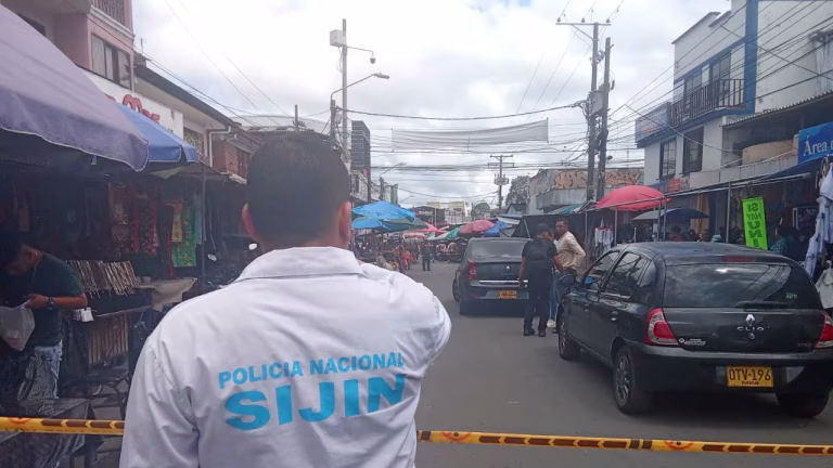 Atentado en supermercado deja una mujer herida