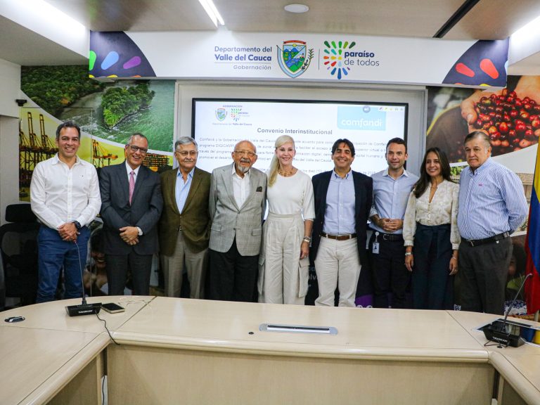 Gobernación del Valle refuerza la educación digital