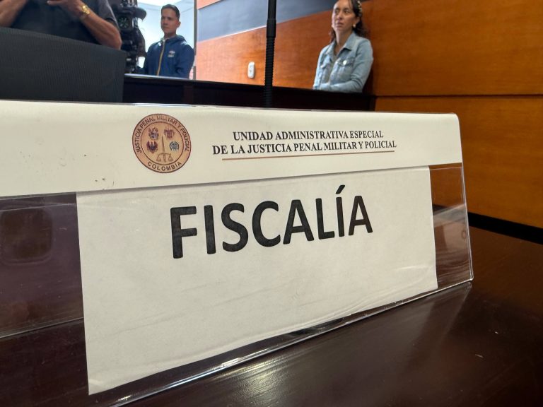 Auxiliar de policía sentenciado tras la muerte de un detenido
