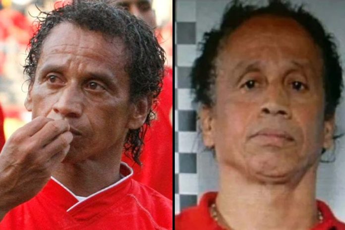 Antony de Ávila en uniforme de fútbol con fondo oscuro que simboliza su actual situación carcelaria en Italia