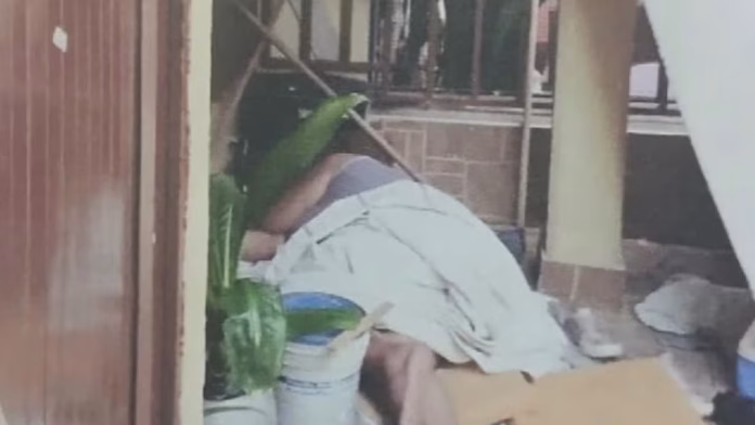 Abandono de madre en Cali frente a su casa