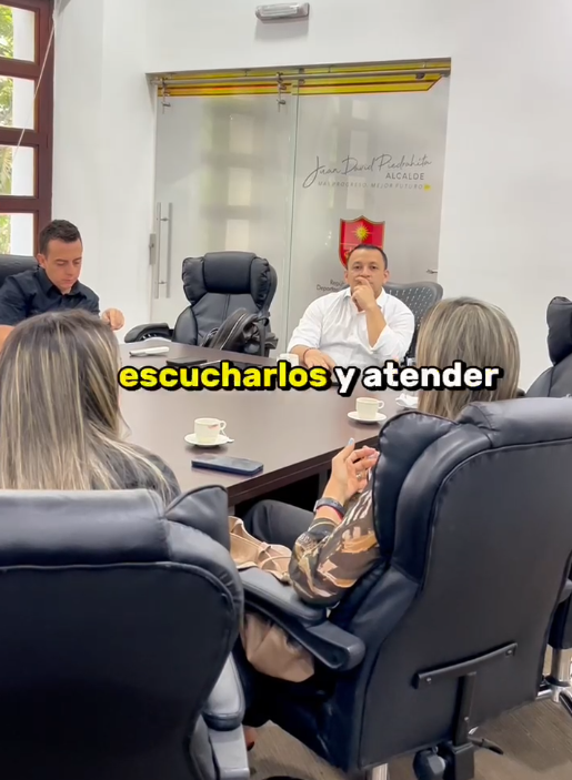 Reunión del alcalde con empresarios de Cartago y Cámara de Comercio